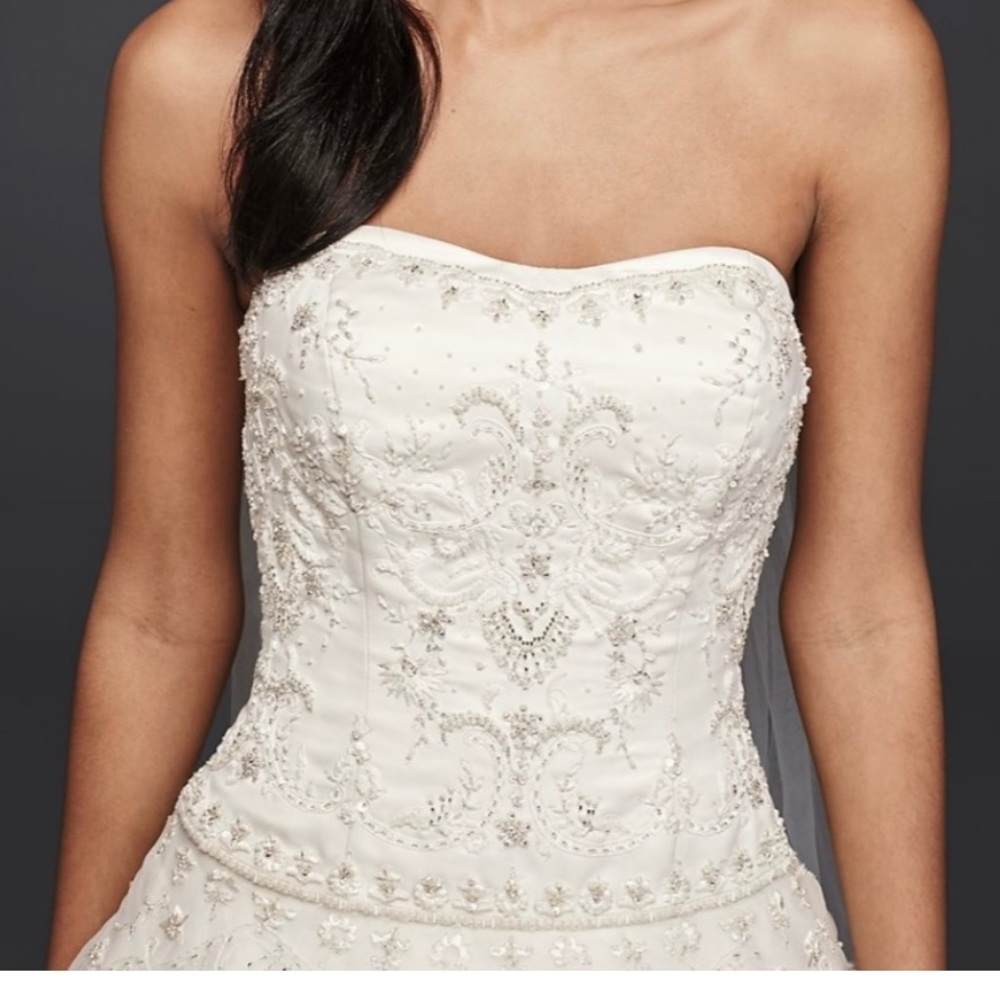Oleg Cassini satin bodice organza wedding dress - Picture 7 of 9